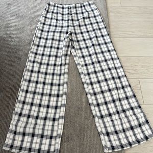 BLACK AND WHITE WIDE LEGGED CHECKERED PANTS